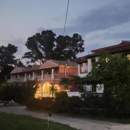 Captain Homer Mesongí