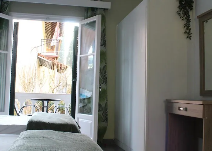 Captain Homer * Mesongí